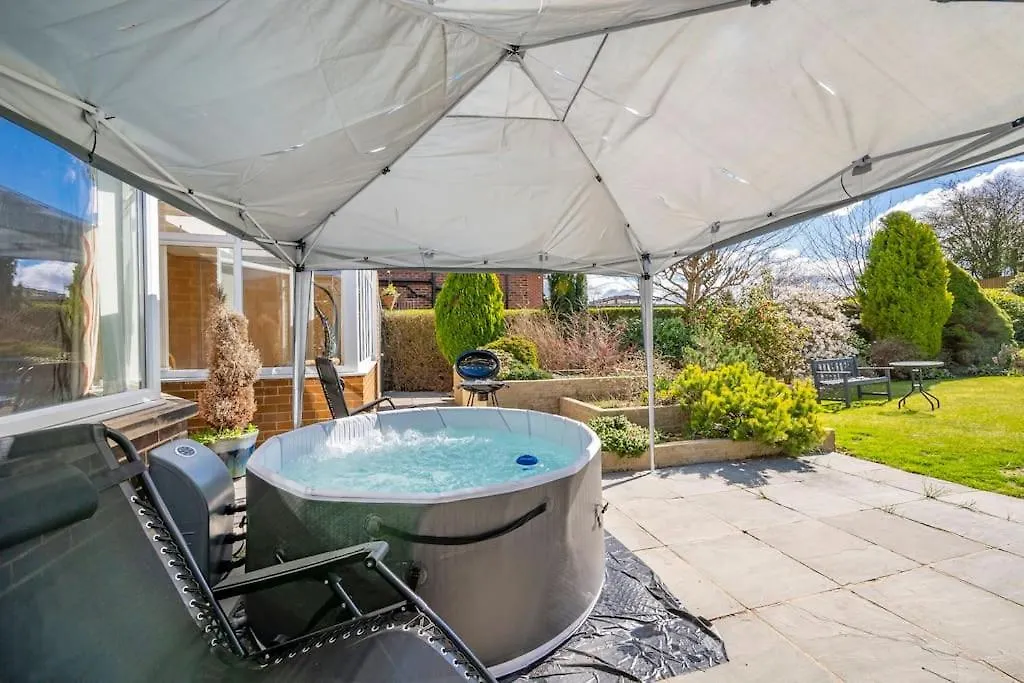 *105* Setup For Your Most Relaxed & Amazing Stay + Free Parking + Free Fast Wifi * Batley 0*,  Ηνωμένο Βασίλειο