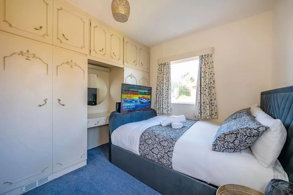 *105* Setup For Your Most Relaxed & Amazing Stay + Free Parking + Free Fast Wifi * Batley Ηνωμένο Βασίλειο